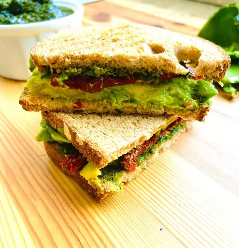 Vegan-Avocado-Sandwich